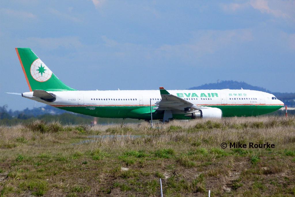 Photo of aircraft B-16303 operated by EVA Air