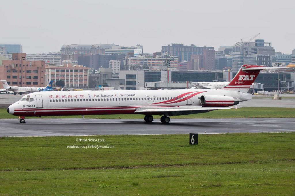 Photo of aircraft B-28011 operated by Far Eastern Air Transport