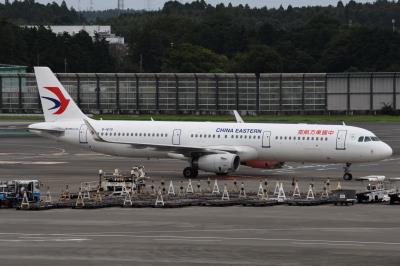 Photo of aircraft B-1679 operated by China Eastern Airlines