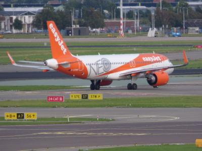 Image of aircraft registration G-UZHB - A A320-251N(WL) operated by Easyjet