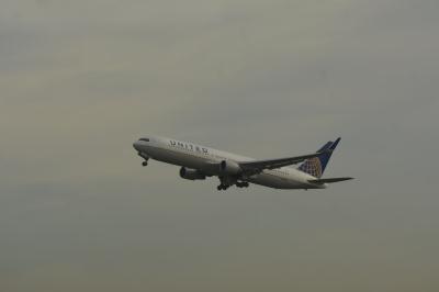 Image of aircraft registration N661UA - A 767-322(ER)(WL) operated by United Airlines