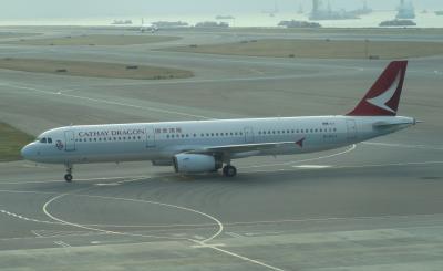 Photo of aircraft B-HTJ operated by Cathay Dragon
