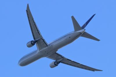 Photo of aircraft N59053 operated by United Airlines