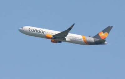 Image of aircraft registration D-ABUZ - A 767-330(ER)(WL) operated by Condor