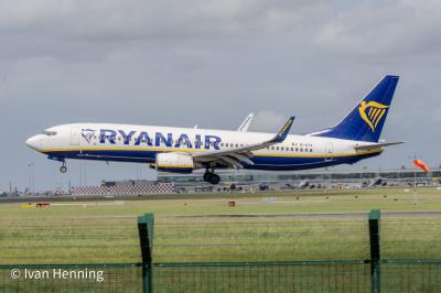 Photo of aircraft EI-DYX operated by Ryanair