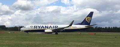 Photo of aircraft EI-DPY operated by Ryanair