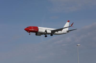 Photo of aircraft SE-RTK operated by Norwegian Air Sweden
