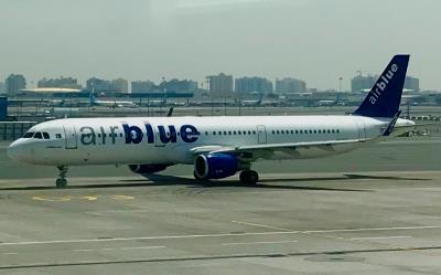 Photo of aircraft AP-BMN operated by AirBlue