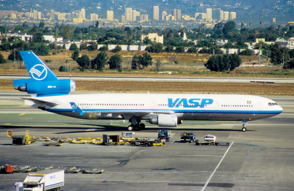 Photo of aircraft PP-SOZ operated by VASP