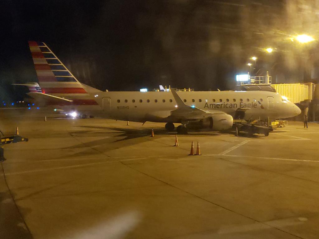 Photo of aircraft N118HQ operated by American Eagle