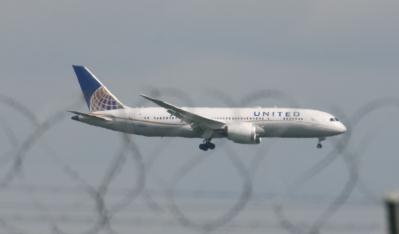 Photo of aircraft N26910 operated by United Airlines