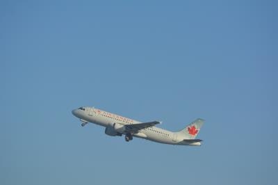 Image of aircraft registration C-FNVV - A A320-211 operated by Air Canada