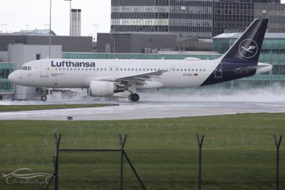 Image of aircraft registration D-AIZC - A A320-214 operated by Lufthansa