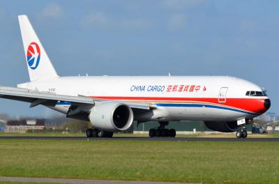 Photo of aircraft B-2082 operated by China Cargo Airlines