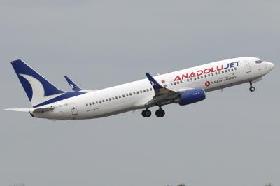 Photo of aircraft TC-JGR operated by Anadolu Jet