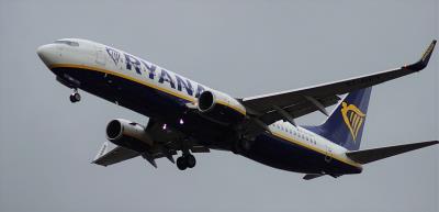 Photo of aircraft EI-DPT operated by Ryanair