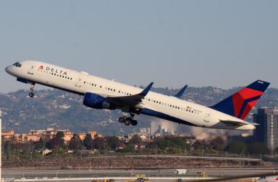 Photo of aircraft N545US operated by Delta Air Lines