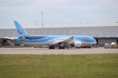 Image of aircraft registration G-TUIO - A 787-9 Dreamliner operated by TUI Airways
