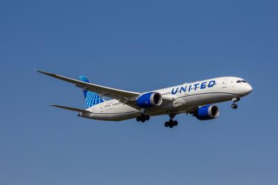 Photo of aircraft N24976 operated by United Airlines