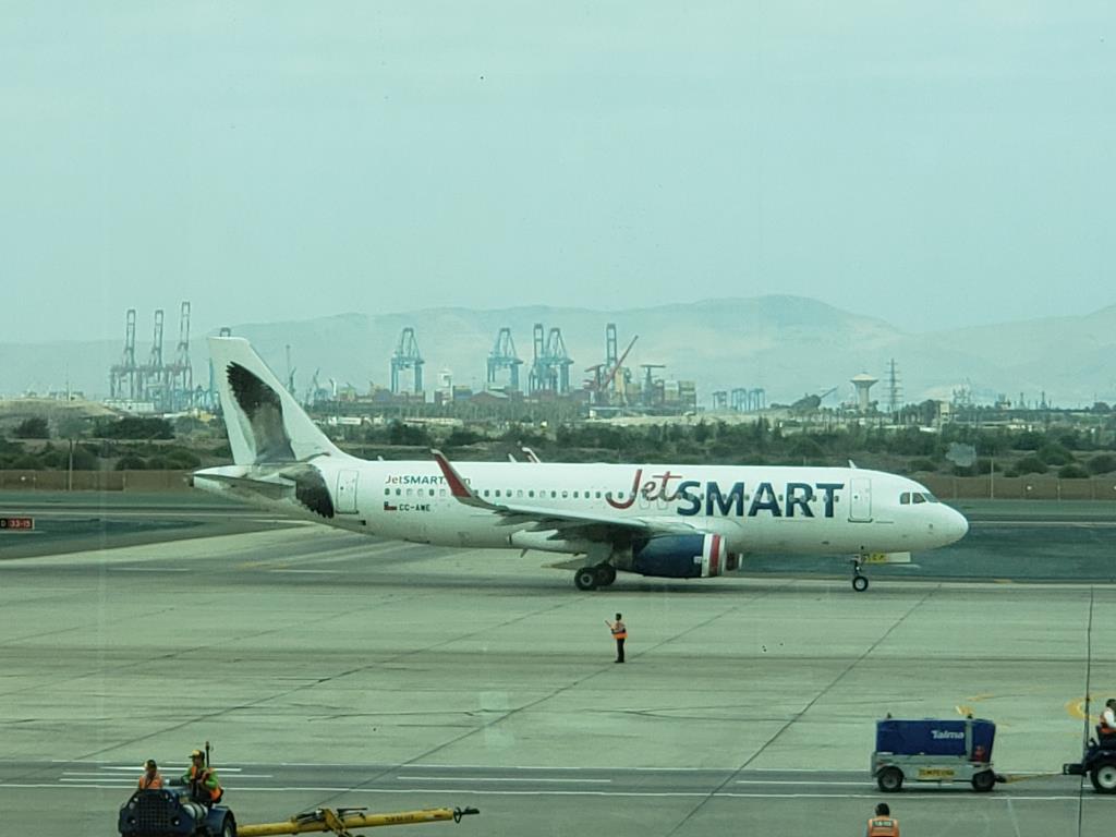Photo of aircraft CC-AWE operated by JetSMART