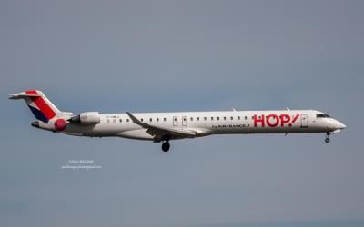 Photo of aircraft F-HMLL operated by HOP!