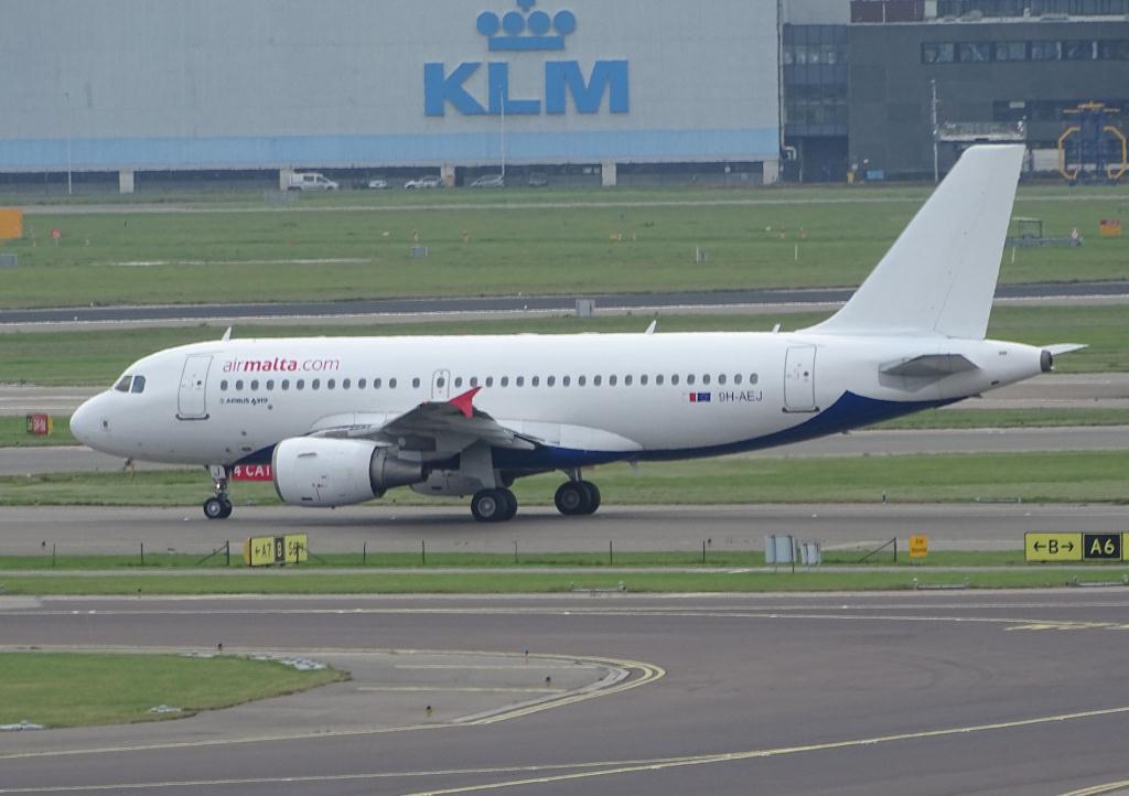 Photo of aircraft 9H-AEJ operated by Air Malta