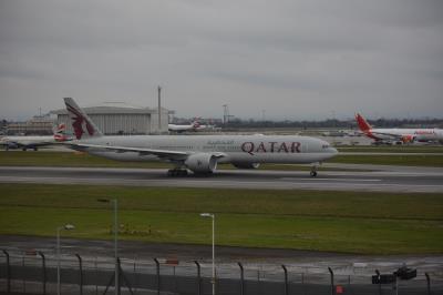 Image of aircraft registration A7-BAK - A 777-3DZ(ER) operated by Qatar Airways