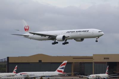 Photo of aircraft JA731J operated by Japan Airlines