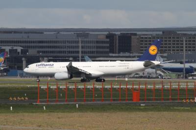 Image of aircraft registration D-AIKL - A A330-343 operated by Lufthansa