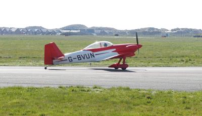 Photo of aircraft G-BVUN operated by David John Harvey