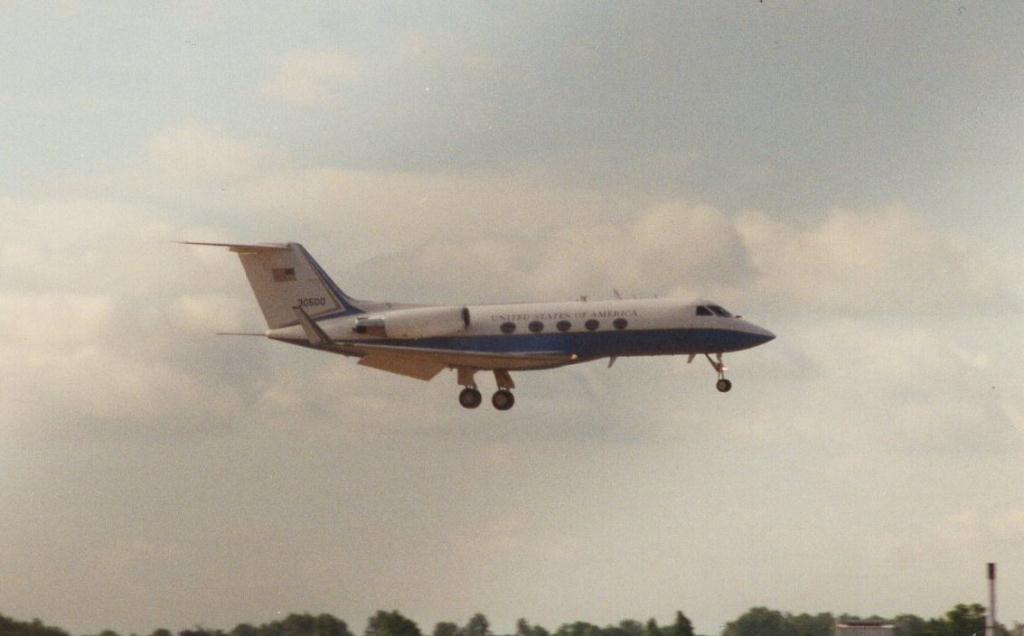 Photo of aircraft 83-0500 operated by United States Air Force