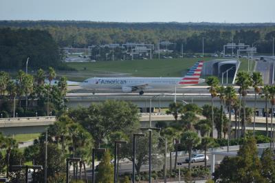 Image of aircraft registration N181UW - A A321-211 operated by American Airlines