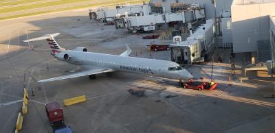 Photo of aircraft N908FJ operated by Mesa Airlines