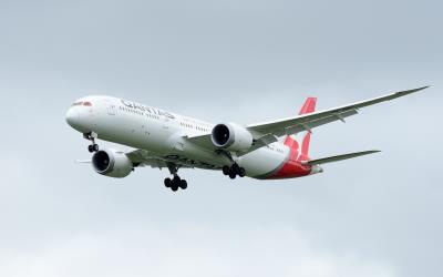 Photo of aircraft VH-ZNF operated by Qantas