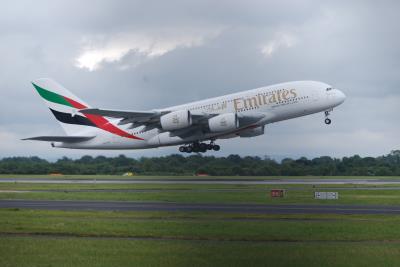 Photo of aircraft A6-EOS operated by Emirates