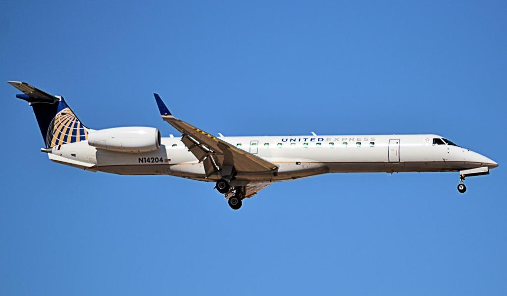 Photo of aircraft N14204 operated by ExpressJet Airlines