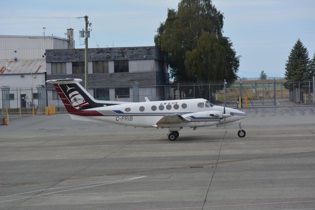 Photo of aircraft C-FRIB operated by Orca Airways