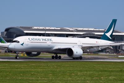 Photo of aircraft B-LRL operated by Cathay Pacific Airways