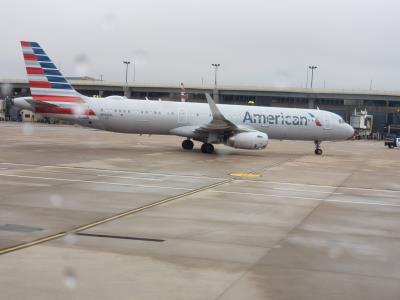 Photo of aircraft N988AL operated by American Airlines