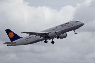 Photo of aircraft D-AIQU operated by Lufthansa
