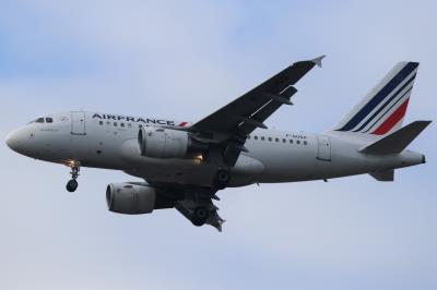 Photo of aircraft F-GUGO operated by Air France