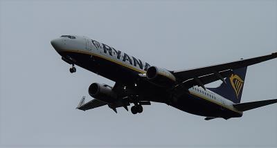 Image of aircraft registration EI-DLX - A 737-8AS(WL) operated by Ryanair