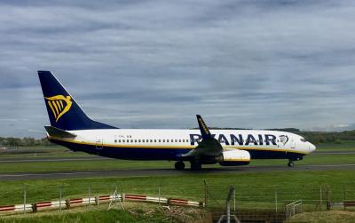 Photo of aircraft EI-EML operated by Ryanair