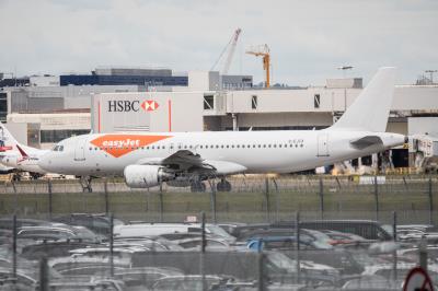 Photo of aircraft G-EJCA operated by easyJet