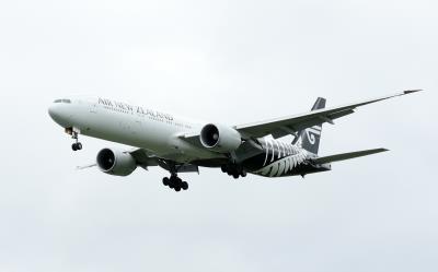 Photo of aircraft ZK-OKN operated by Air New Zealand