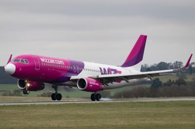 Photo of aircraft HA-LYC operated by Wizz Air