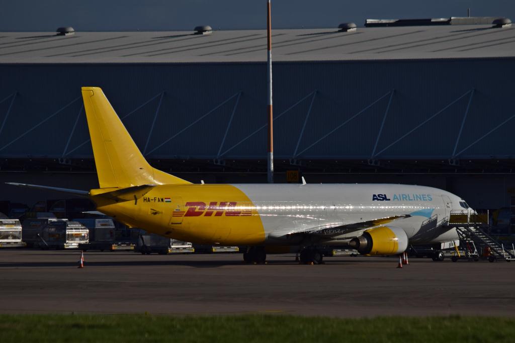 Photo of aircraft HA-FAW operated by ASL Airlines Hungary