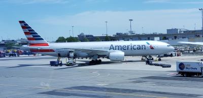 Image of aircraft registration N798AN - A 777-223(ER) operated by American Airlines