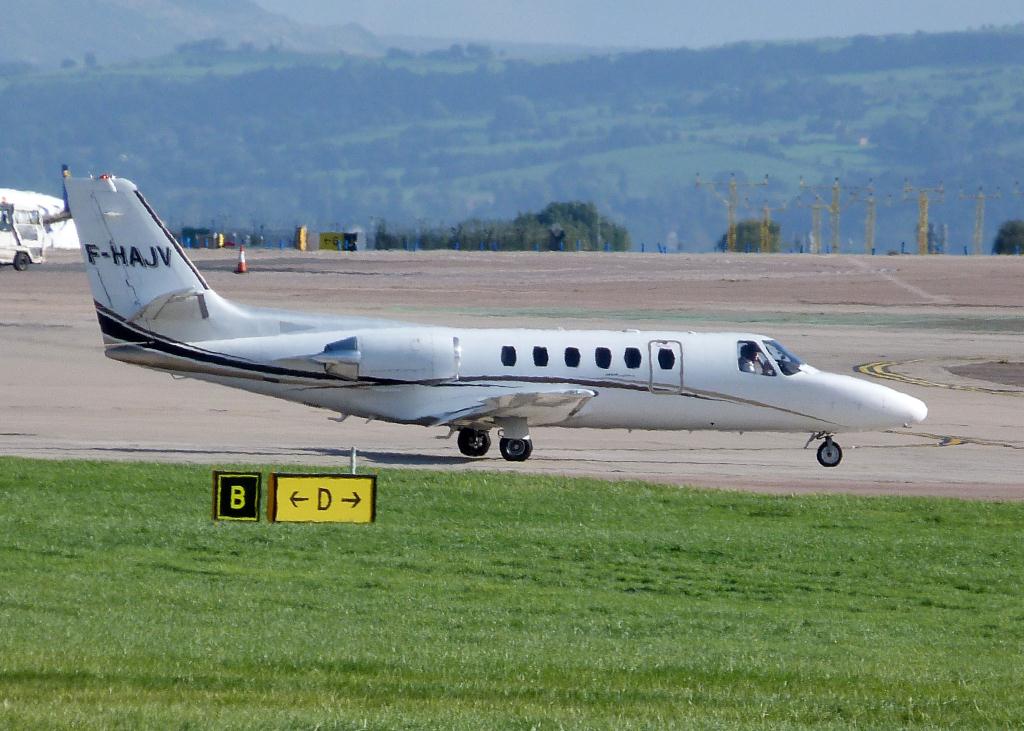 Photo of aircraft F-HAJV operated by Valljet-La Baule Aviation SAS