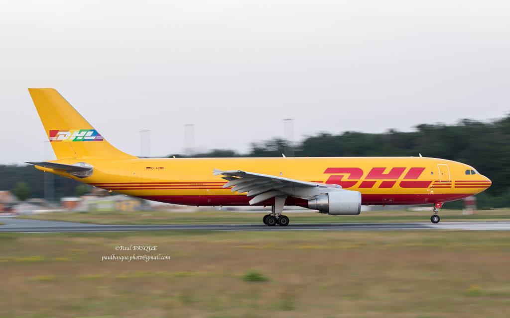 Photo of aircraft D-AZMK operated by EAT Leipzig